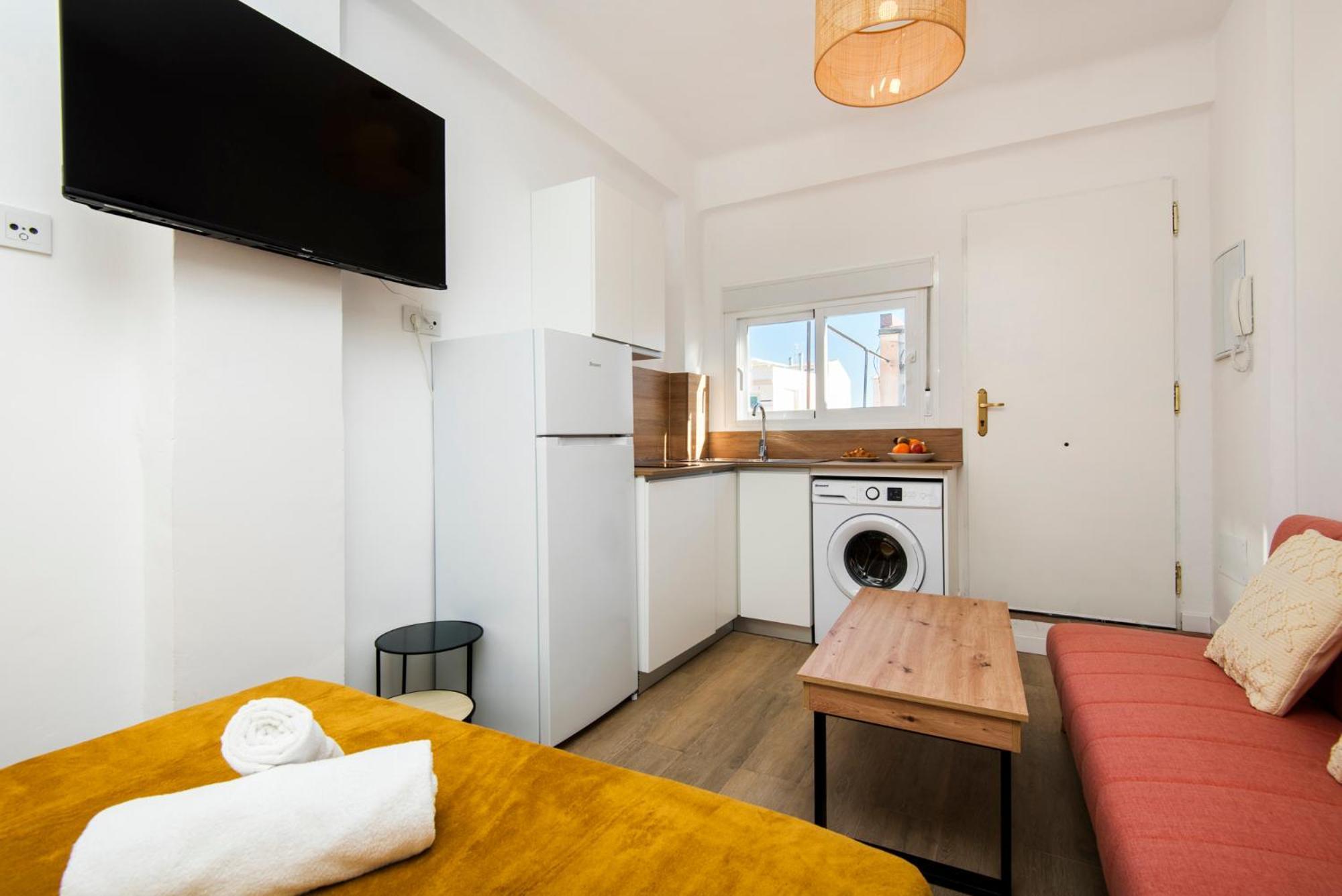 Apartment Malaga Tour Museums Constitucion Square Экстерьер фото
