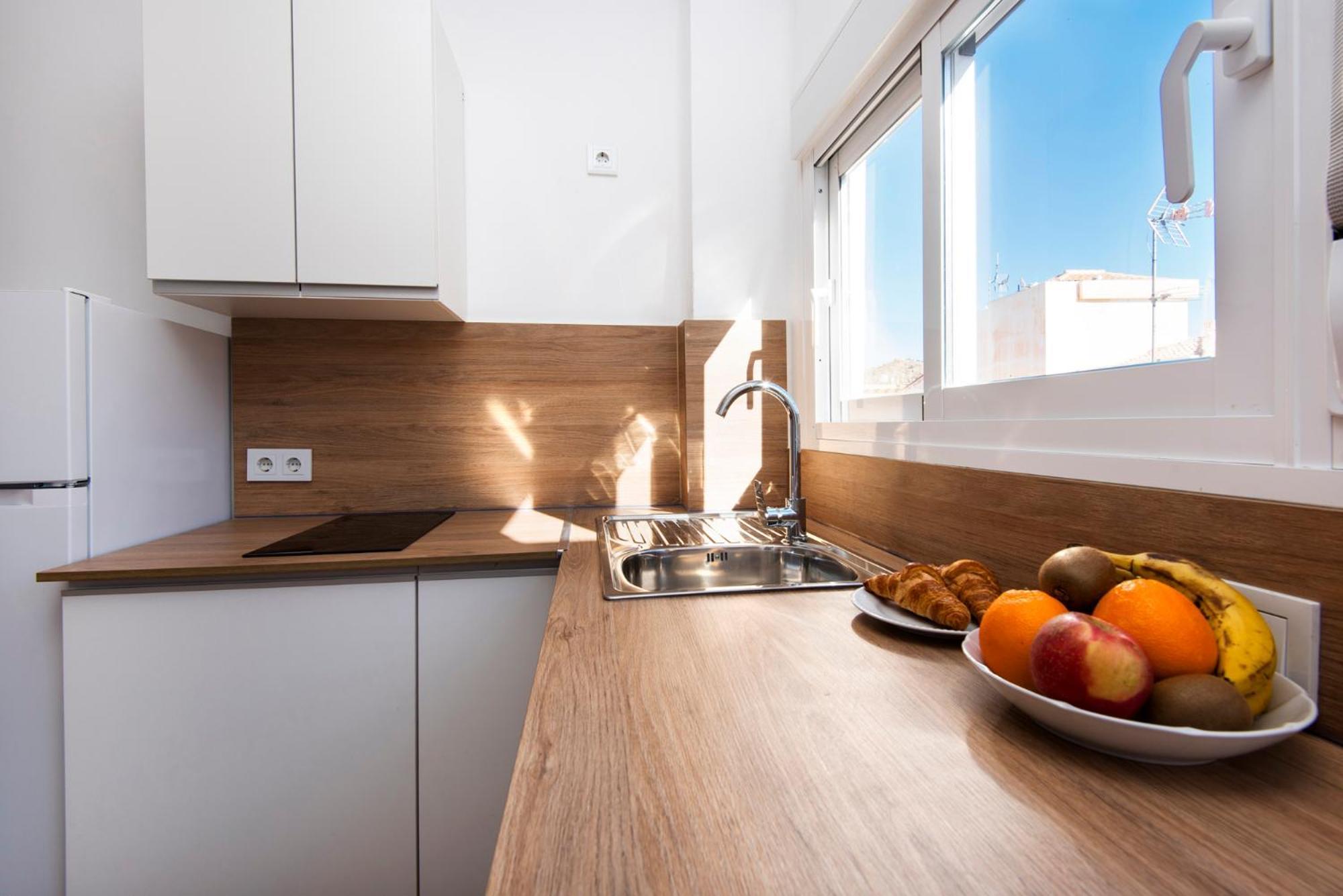 Apartment Malaga Tour Museums Constitucion Square Экстерьер фото